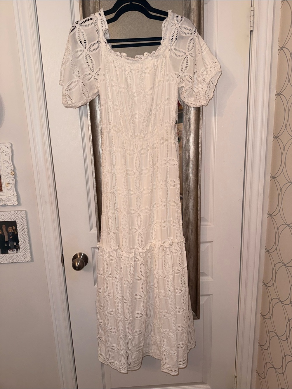 Evernew Melbourne Beth broderie off the shoulder Tiered Midi Dress in white - Picture 2 of 12